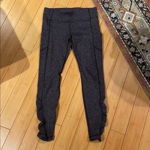 LuluLemon legging Ruched ankle reversible!